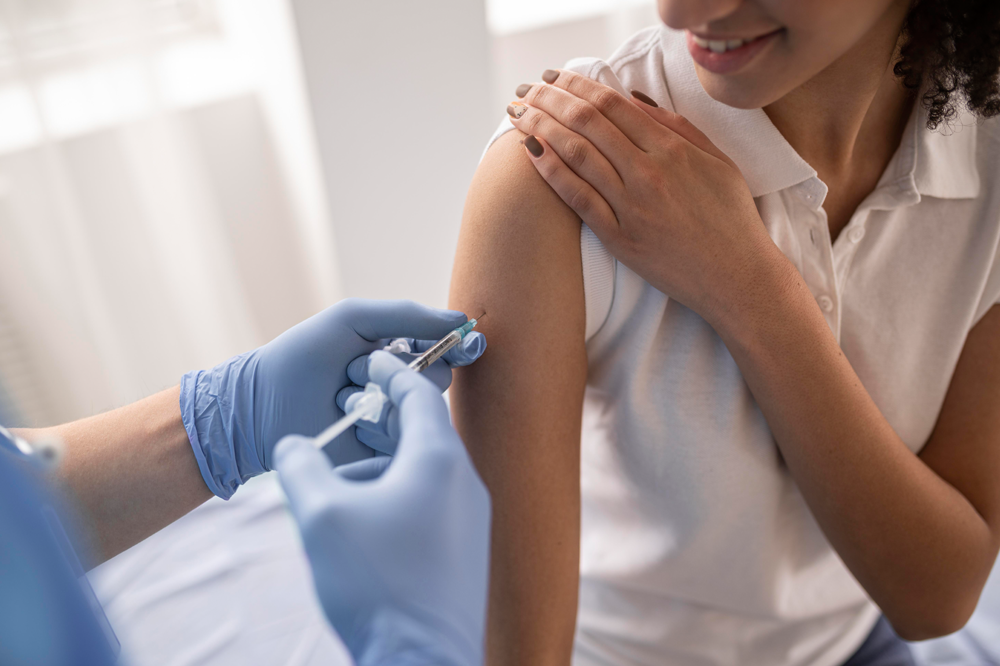 В Амурской области вводится обязательная вакцинация от COVID-19 отдельных категорий населения по эпидемическим показаниям