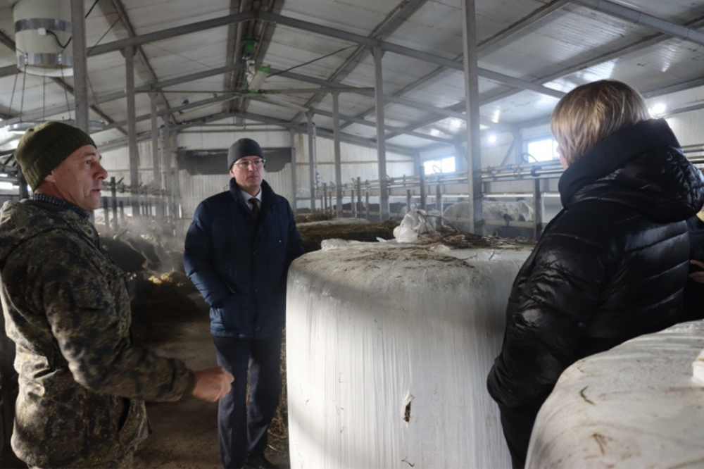 Глава фермерского хозяйства семьи Сенотрусовых поделился своим опытом ведения хозяйства и рассказал о полученной грантовой поддержке